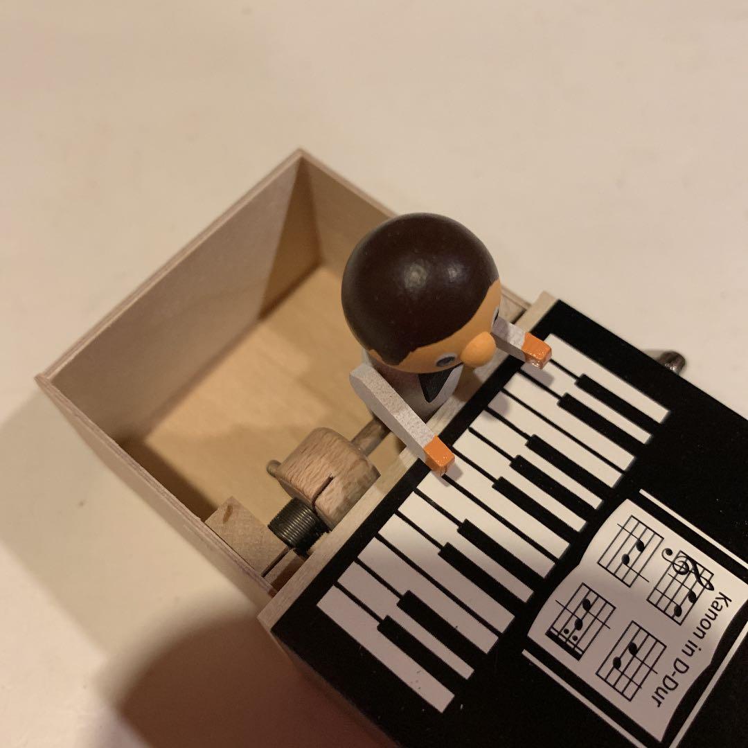 アトリエニキティキ   ポップアップオルゴール　ピアノ　男の子　新品未使用