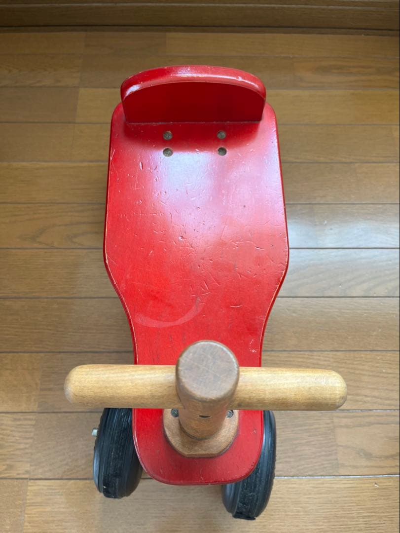 木製 キッズ 乗用玩具 四輪 ライドオン レトロ 赤 車 - メルカリ
