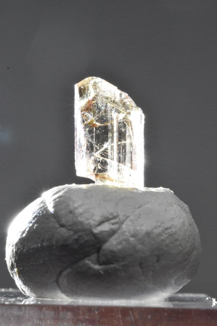 タンザナイトフェア！ パーティーカラータンザナイト原石A05