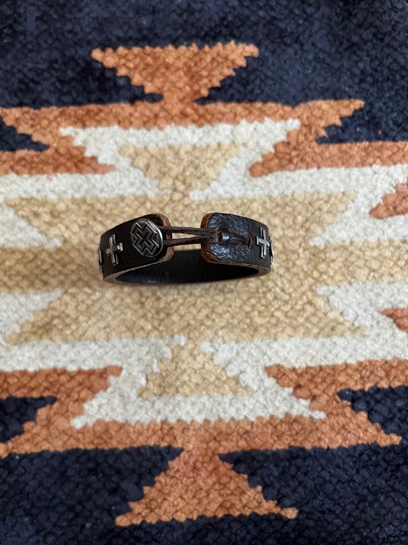 レザーブレスレット/ ハンドメイド