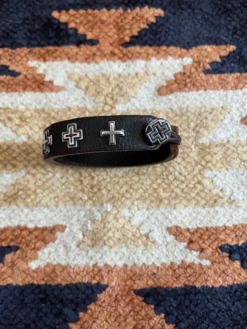 レザーブレスレット/ ハンドメイド