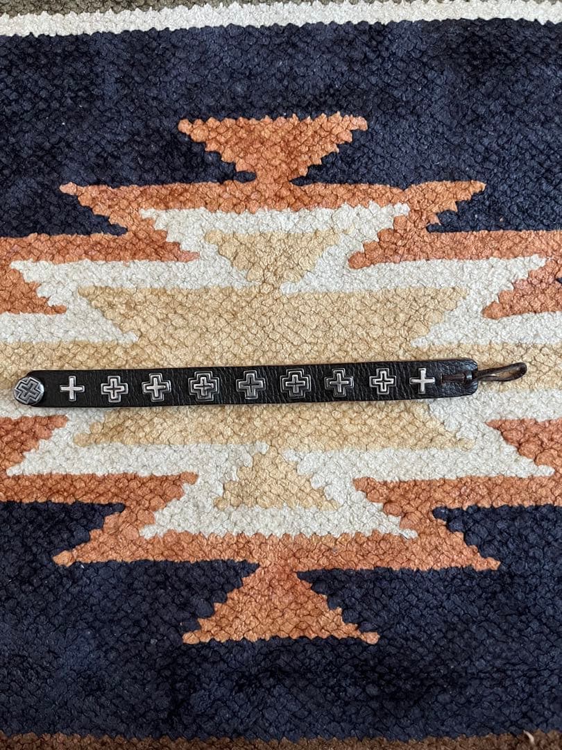 レザーブレスレット/ ハンドメイド