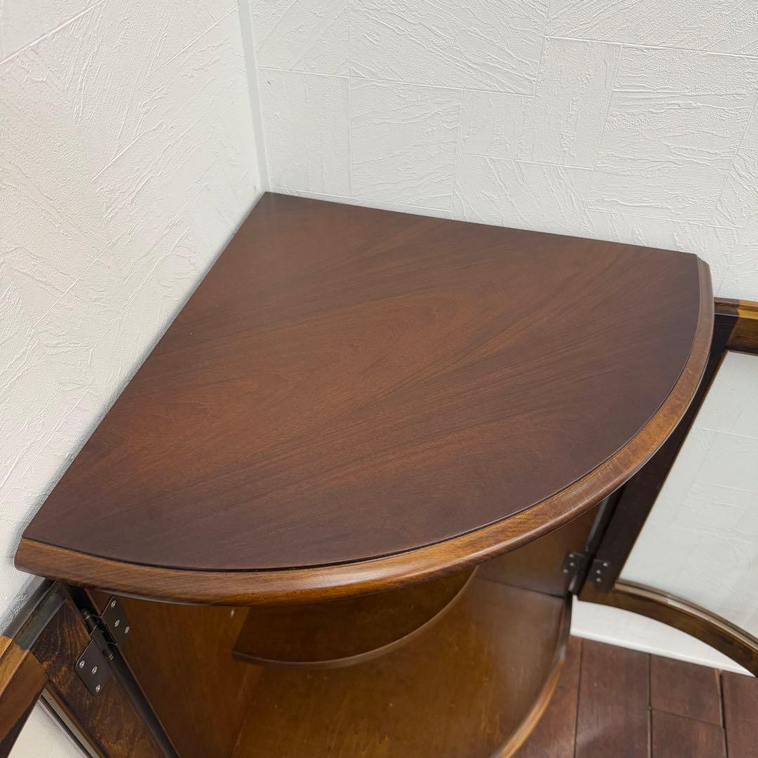 H21K20b カリモク コロニアルシリーズ ガラスコーナーキャビネット