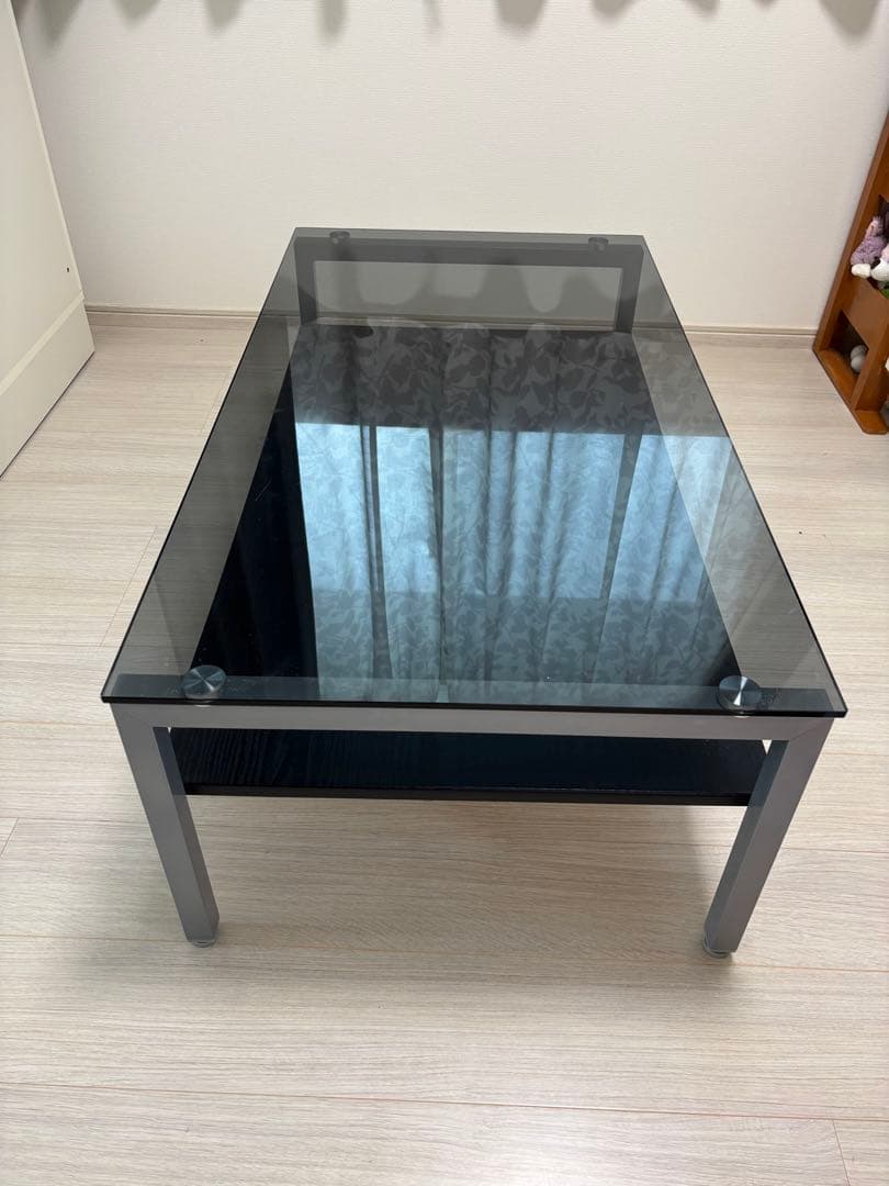 スタイリッシュなセンターテーブル