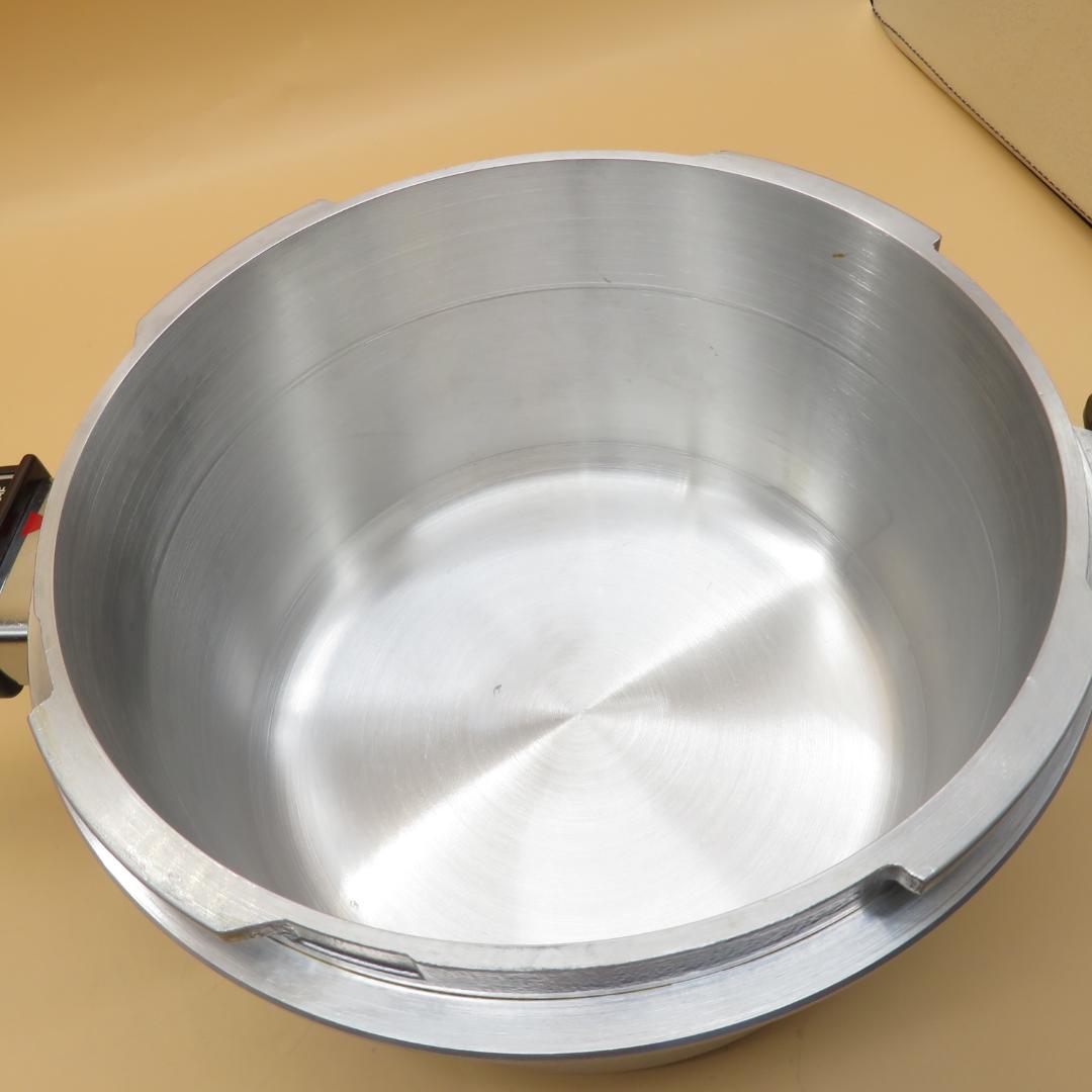 美品　ホクリクアルミ　MG　ベスト　圧力鍋　4.5ℓ