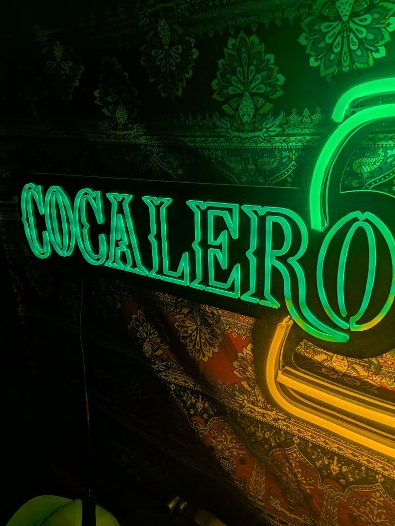 Cocalero ネオンサイン