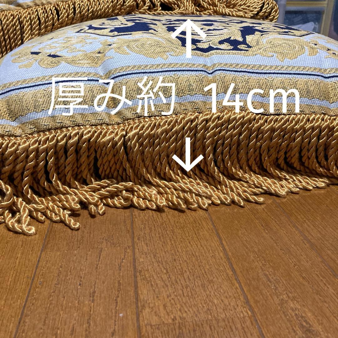 クッション (大)