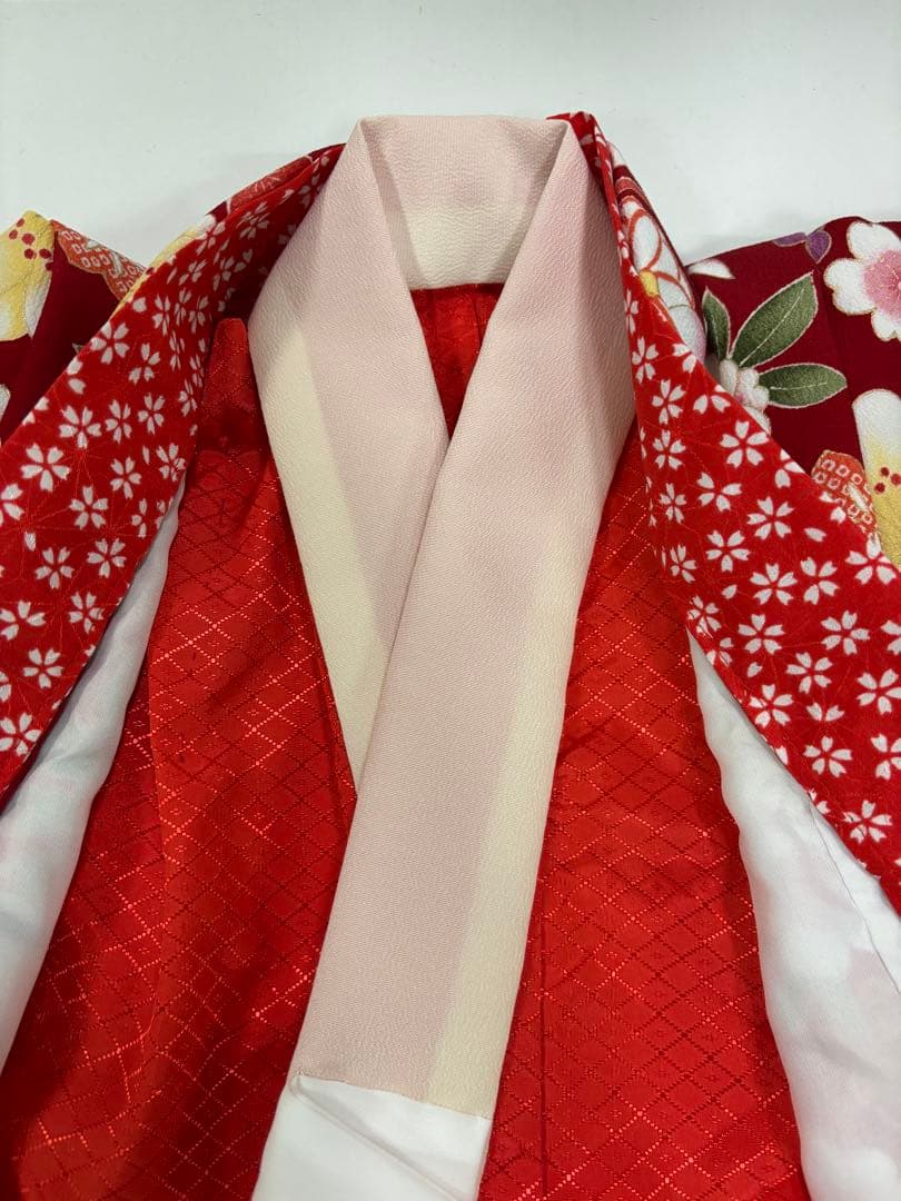 七五三　女の子着物　2点セット　華やか赤縮緬風　手鞠　八重桜　日本製