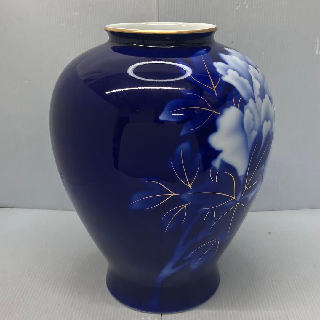 未使用】宮内庁御用達 深川製磁 有田焼 花瓶 ルリ牡丹 金彩 共箱付き
