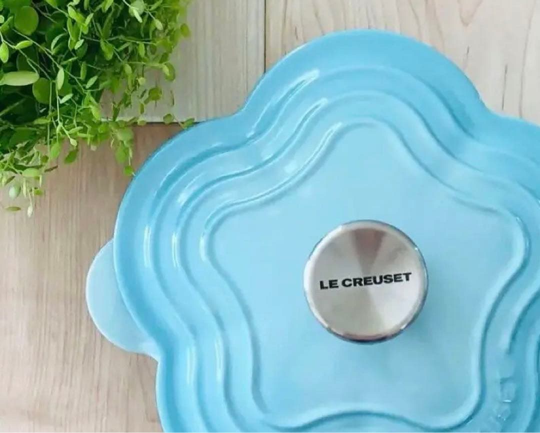 LE CREUSET（ル・クルーゼ ）　ココットフルール 20cm