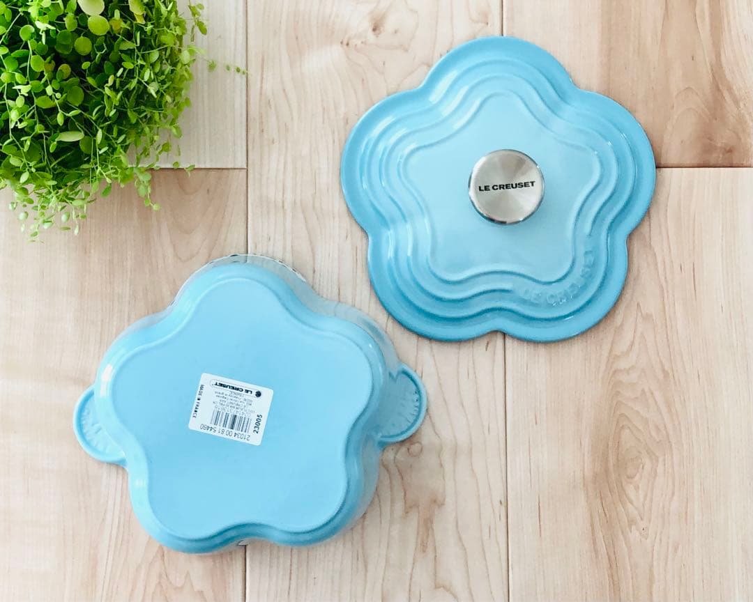 LE CREUSET（ル・クルーゼ ）　ココットフルール 20cm