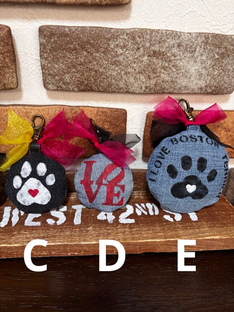 デニムメイク 丸型 チャーム ホルダー 飾り 猫 犬 肉球 Love ハート