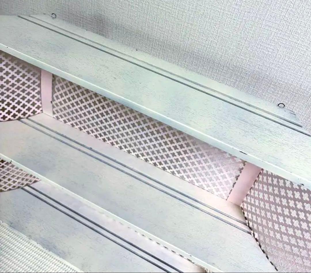 ピンク メタルラック メッシュ ウイッカー家具 ヴィンテージ家具 ラック 棚