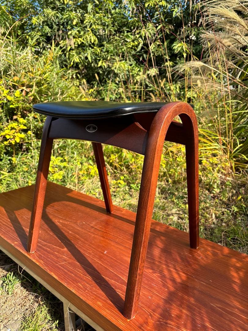 秋田木工　スタッキングスツール　剣持勇　NO.202