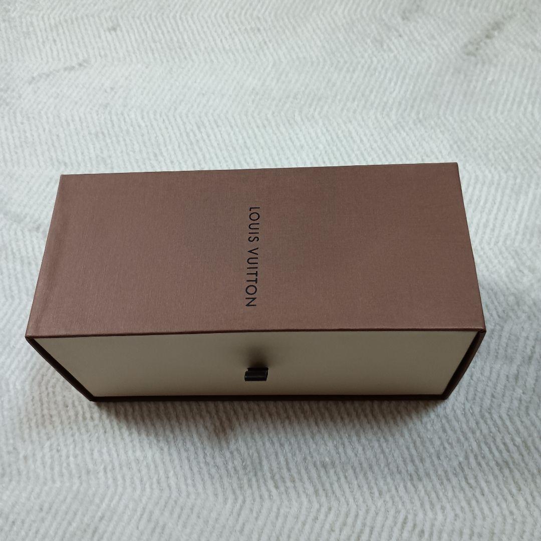 LOUIS VUITTON ミスフランス　ペーパーウェイト　トランクノベルティ