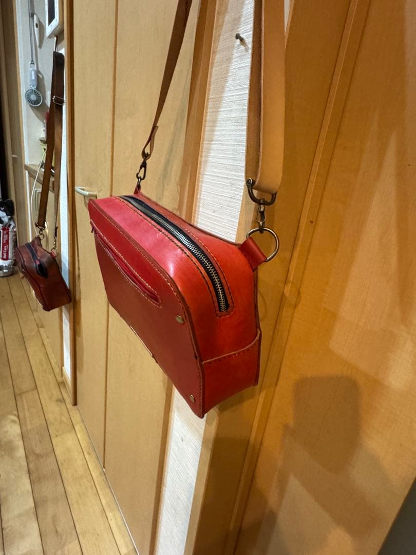 レザークラフト　デザイナーズ　メッセーンジャーバッグ