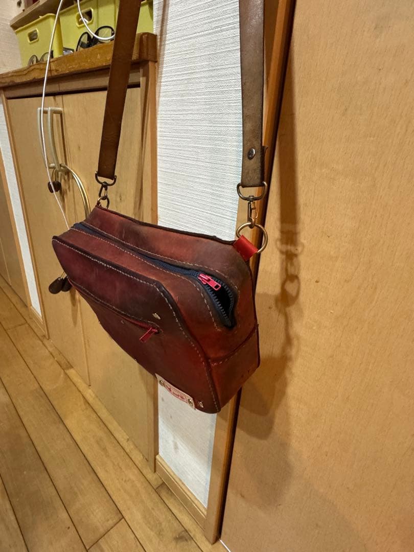 レザークラフト　デザイナーズ　メッセーンジャーバッグ
