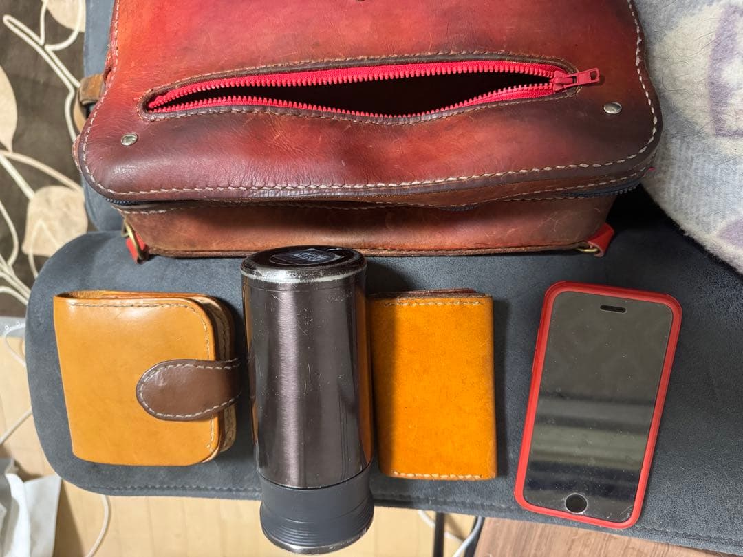 レザークラフト　デザイナーズ　メッセーンジャーバッグ