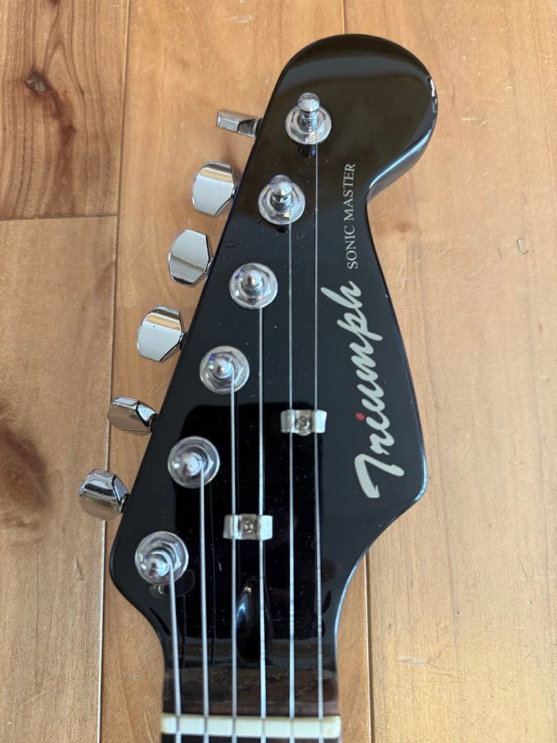 Triumph SONIC MASTER トライアンフ ストラト エレキギター