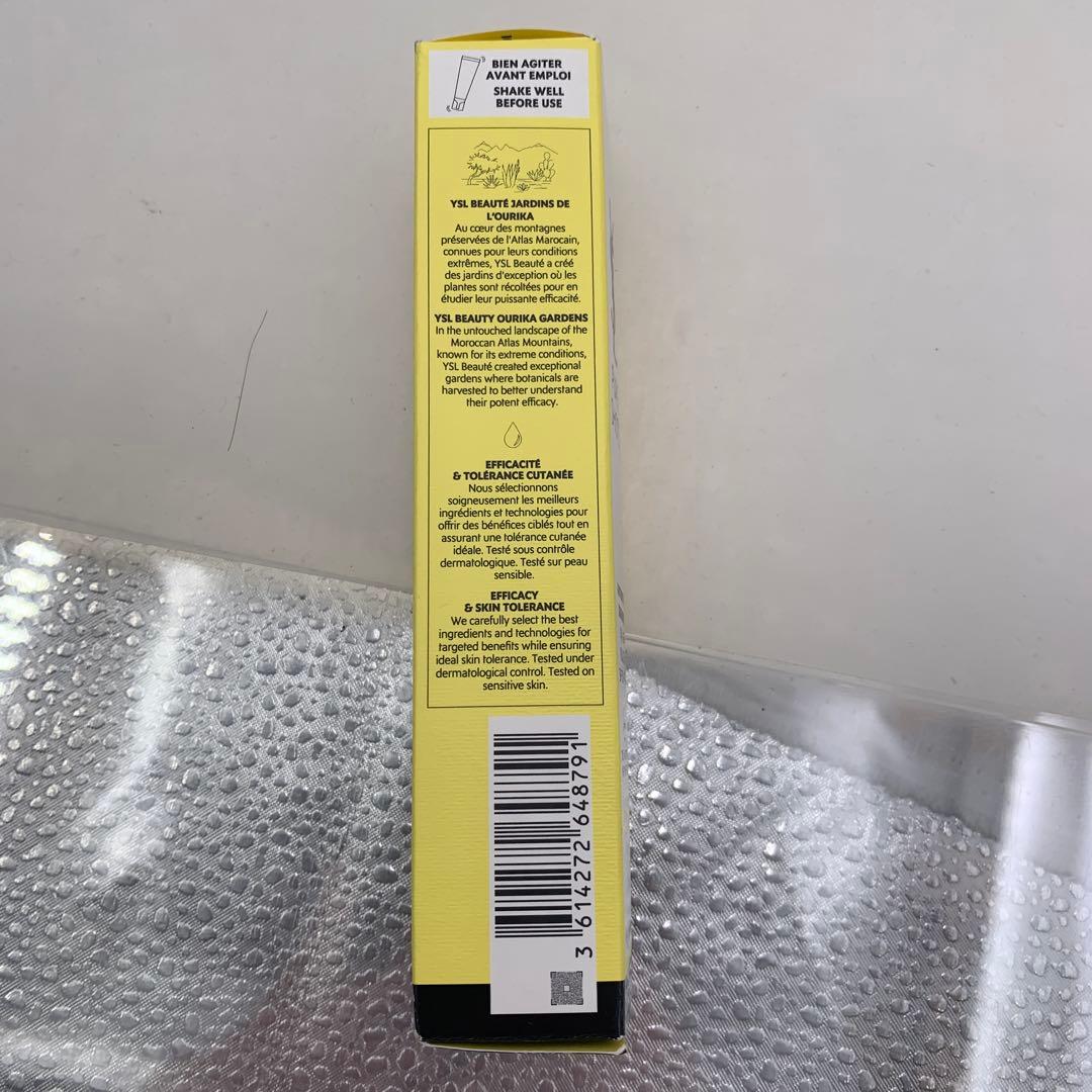 日焼け止め r704YvesSaintLaurenAirthinUVDefender30ml