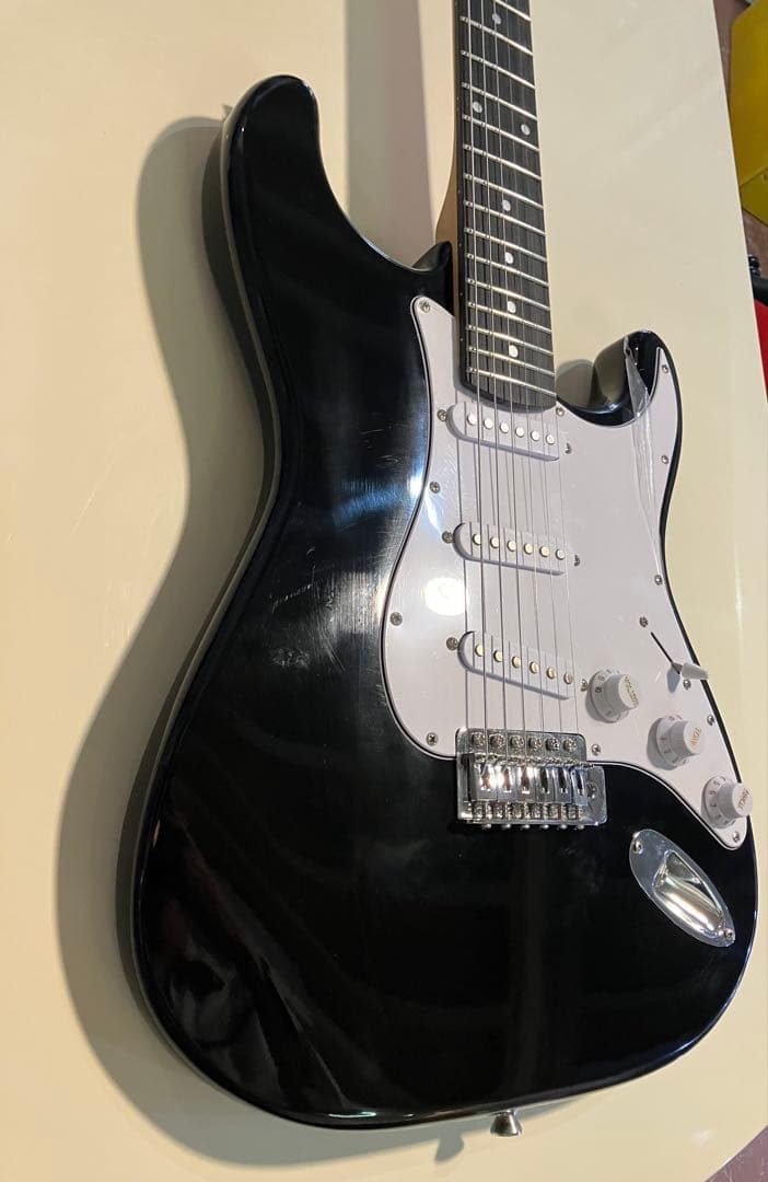 エレキギター ストラトキャスタータイプ