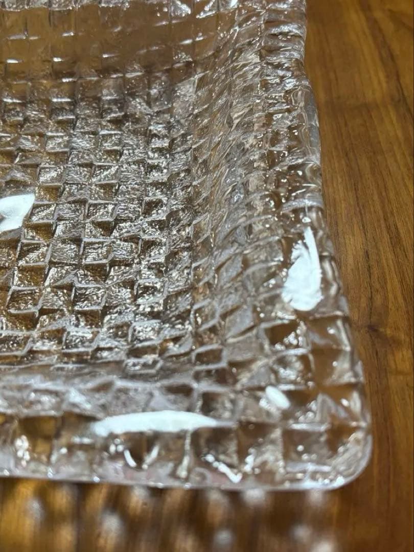 クリアガラス 四角い皿 テクスチャー付き