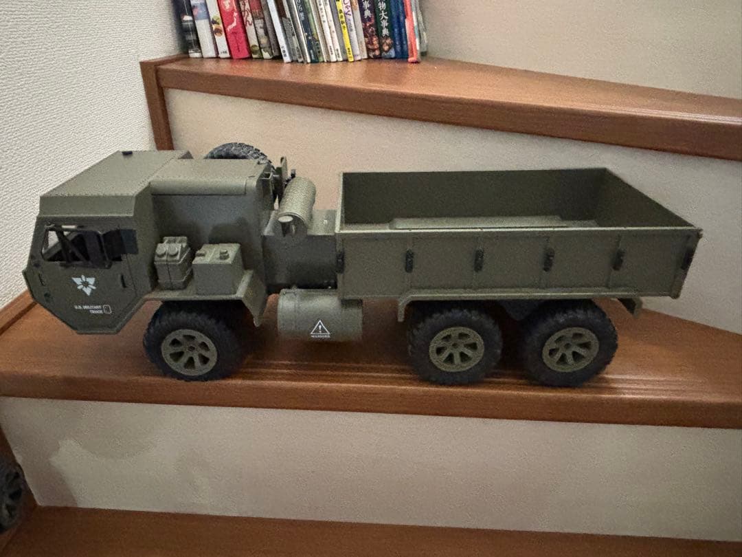 特別最終値下げ‼️販売終了‼️ミリタリートラック　QC01 オリーブドラブ