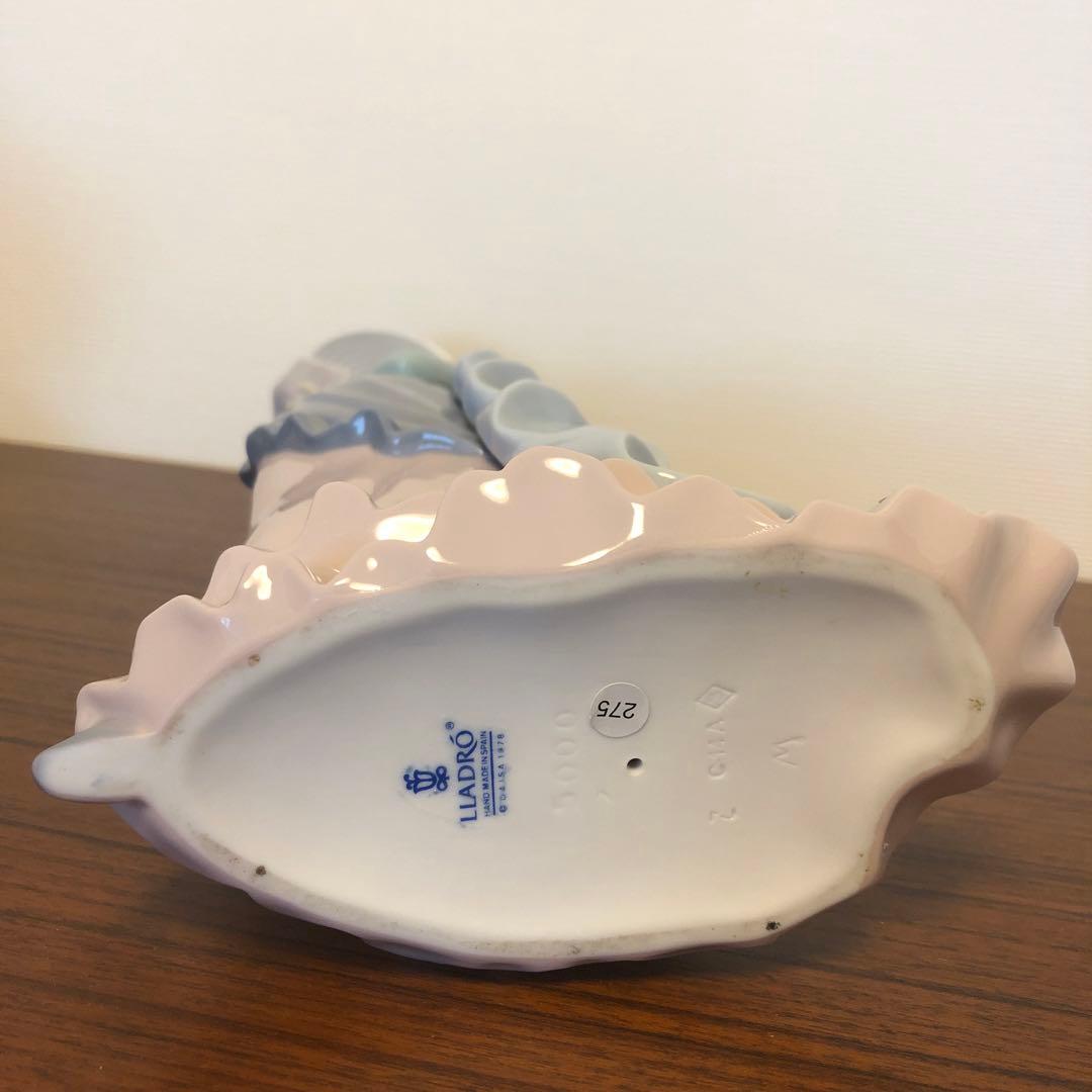 リヤドロ　LIADRO 読書する貴婦人　エレガント　箱あり