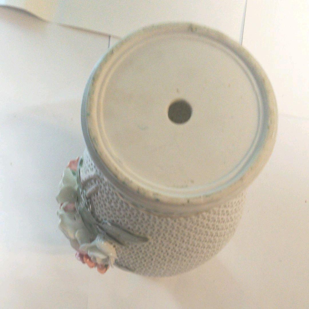 バラのついた飾り用花瓶 花台付き 中国