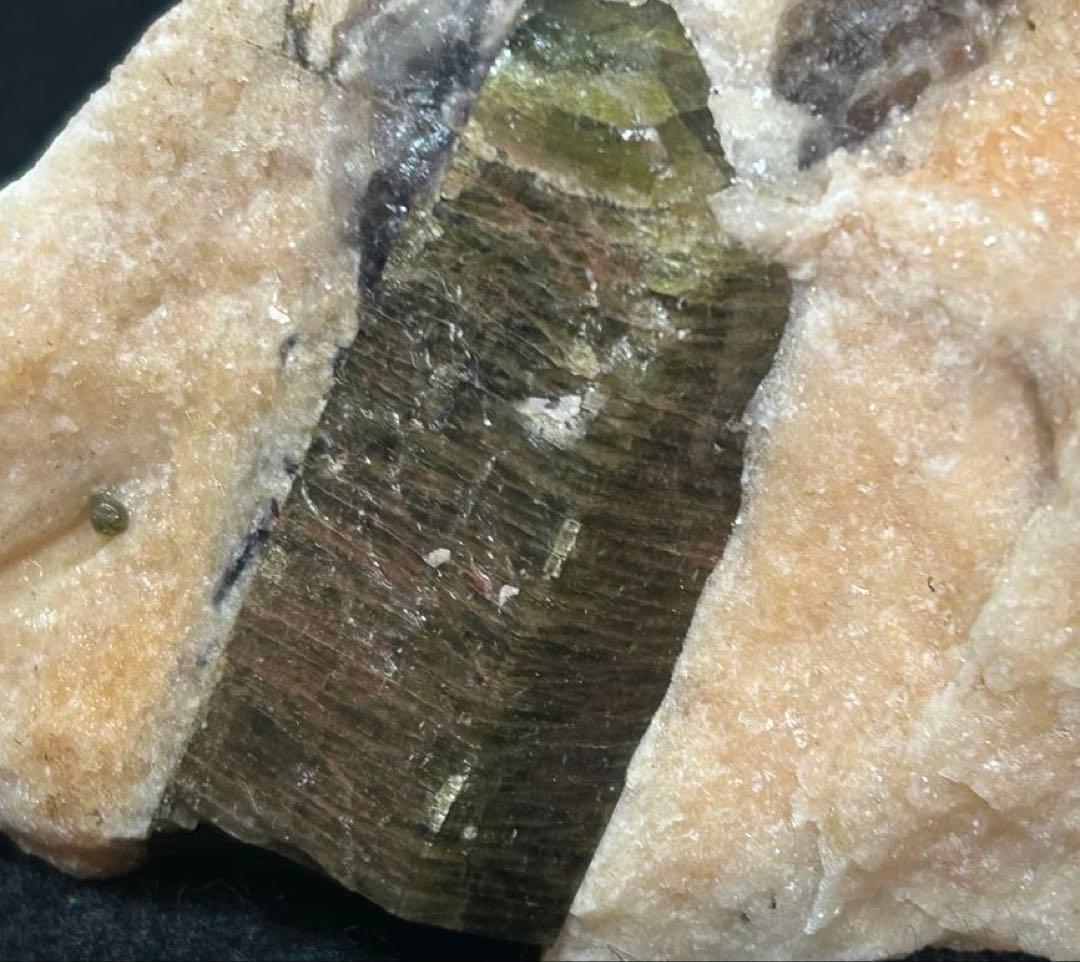 希少　燐灰石/アパタイト/バイカラーアパタイト母岩付き原石