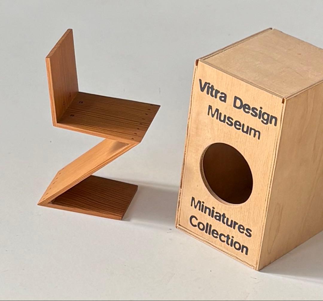 vitra ヴィトラ ミニチュア ジグザグチェア Zig Zag Stoel