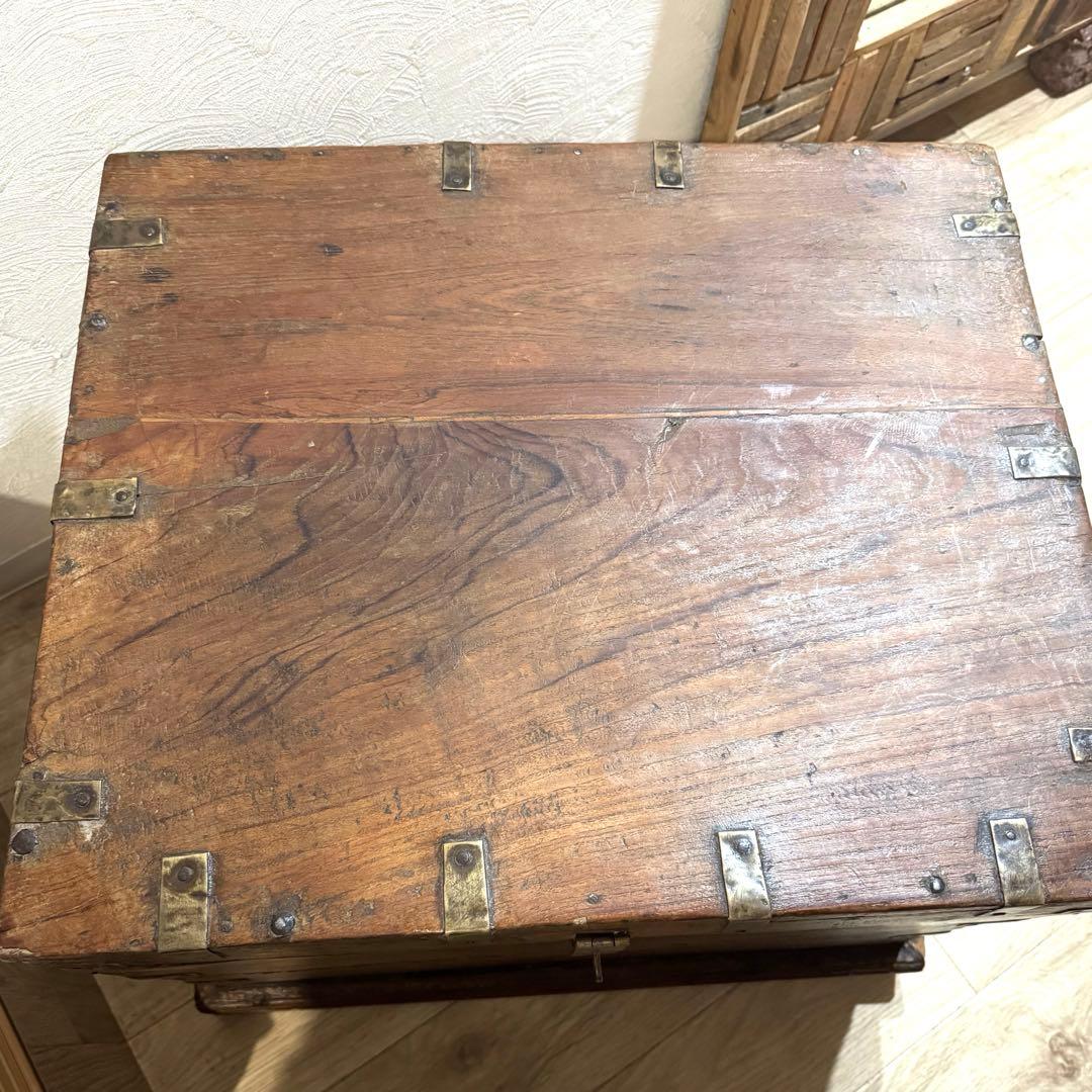 オールドメゾン　OLD MAISON 古いトランク　木箱　コファー　ヴィンテージ