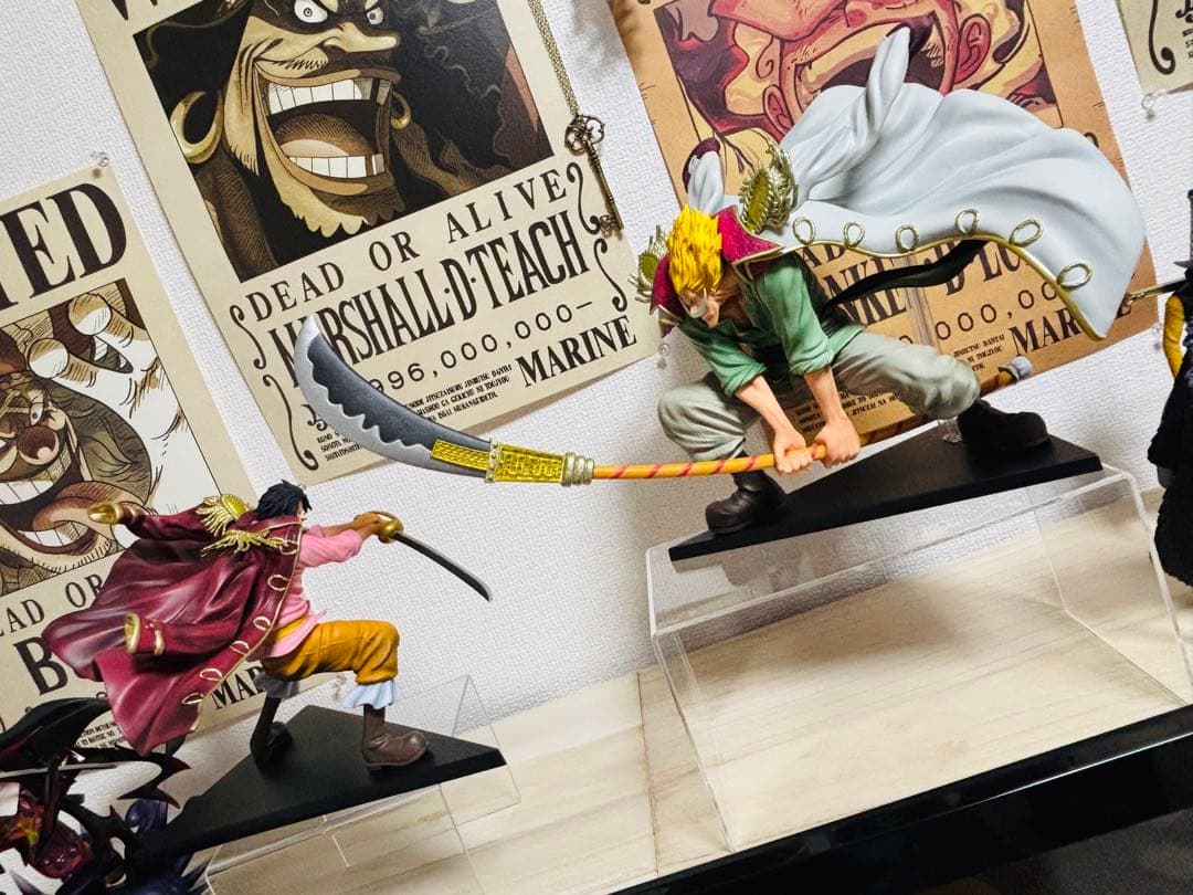 ワンピース一番くじ　ゴールド　ロジャー　ニューゲート　白ひげ　フィギュア