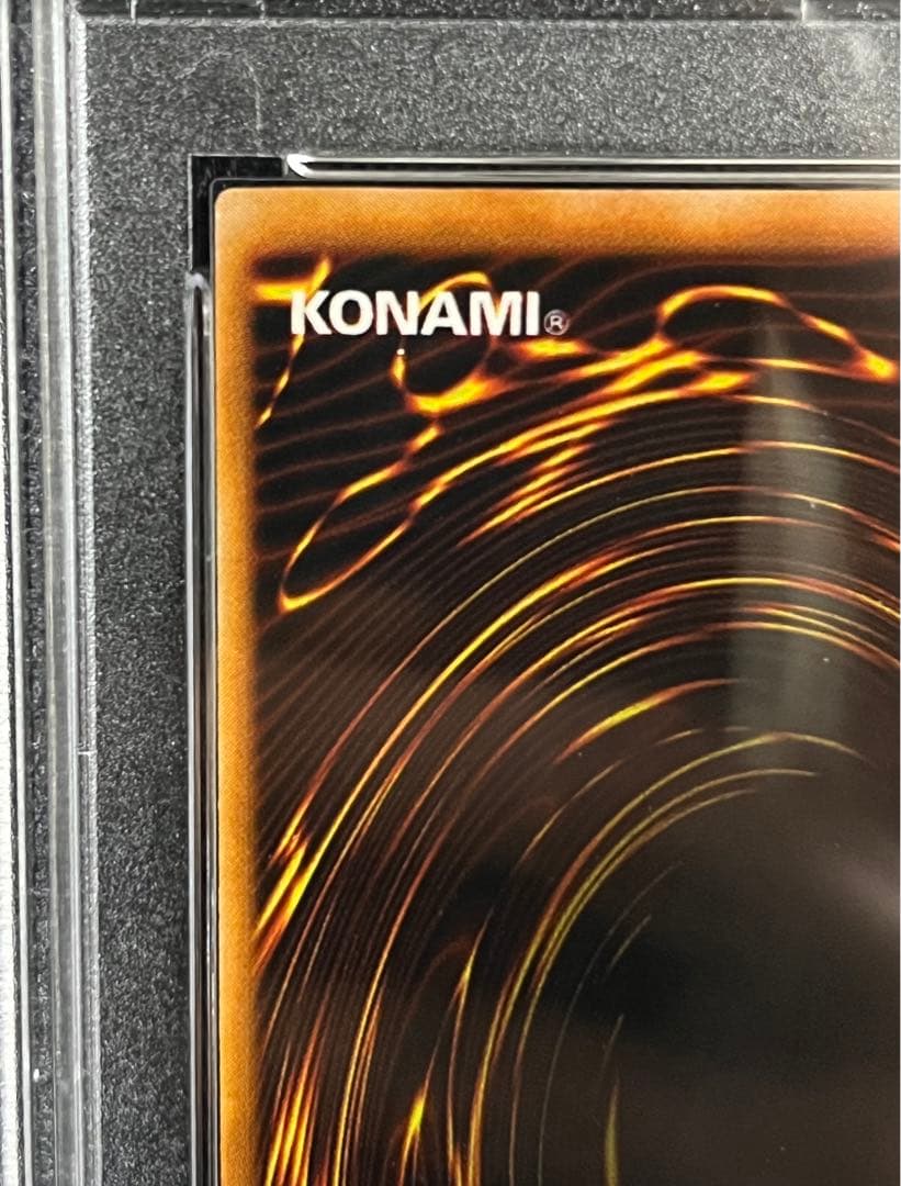 遊戯王　マジシャンオブブラックカオス　初期　ウルトラレア　PSA9