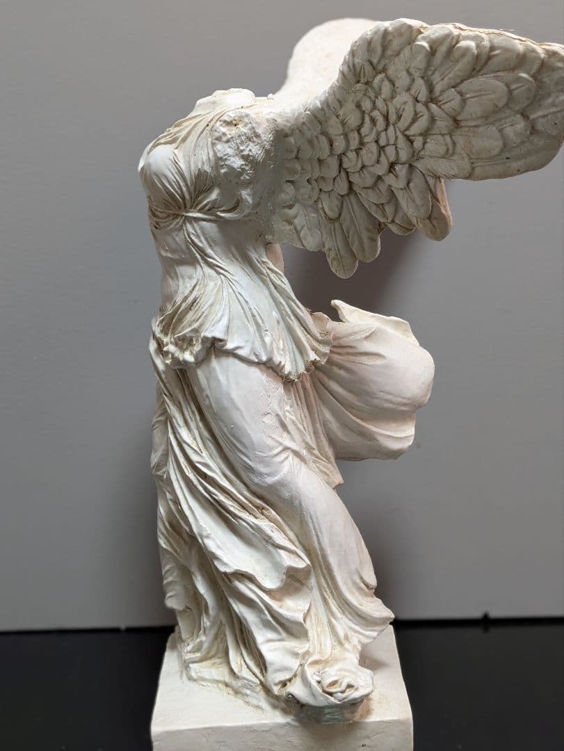 勝利の女神　サモトラケ　ニケ像　彫刻　アンティーク　置物　インテリア　フィギュア