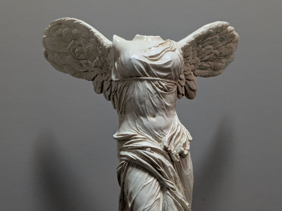 勝利の女神　サモトラケ　ニケ像　彫刻　アンティーク　置物　インテリア　フィギュア