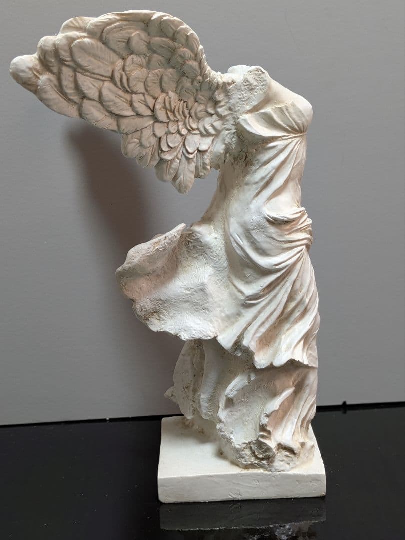 勝利の女神　サモトラケ　ニケ像　彫刻　アンティーク　置物　インテリア　フィギュア