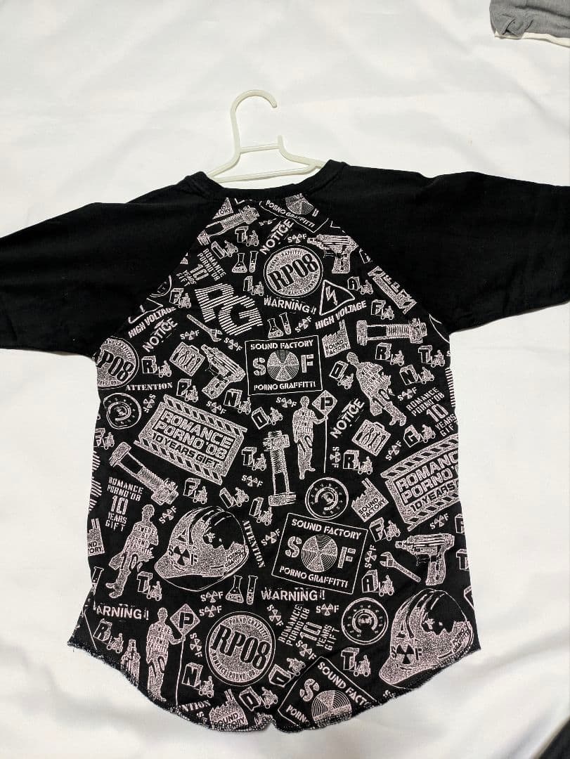 ポルノグラフィティ　Tシャツ　Porno Graffitti　　2-1