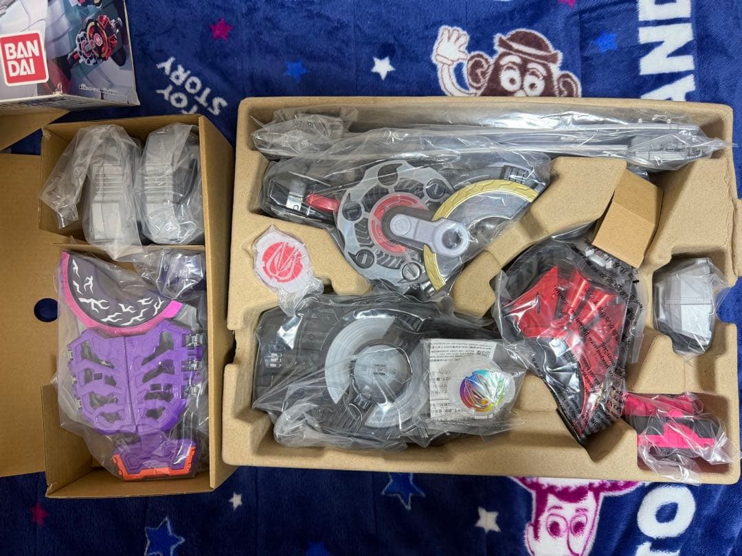 仮面ライダーギーツ まとめ売り - メルカリ