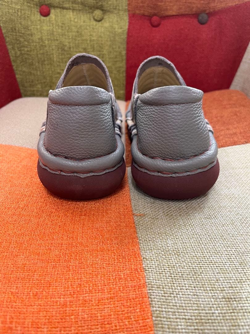 【新品未使用品】エスタシオン　Sサイズ（22.5cm）