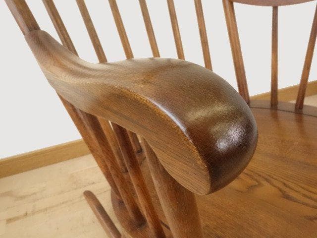 飛騨産業キツツキ　木製　ロッキングチェアー　再塗装済　ＵＳＥＤ