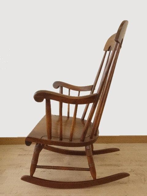 飛騨産業キツツキ　木製　ロッキングチェアー　再塗装済　ＵＳＥＤ