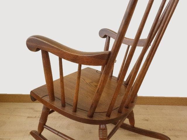 飛騨産業キツツキ　木製　ロッキングチェアー　再塗装済　ＵＳＥＤ