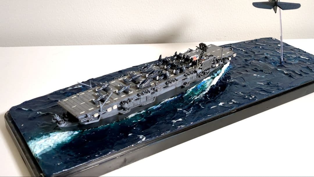 1/700 アメリカ海軍 護衛空母ブレトン 完成品ジオラマ - メルカリ