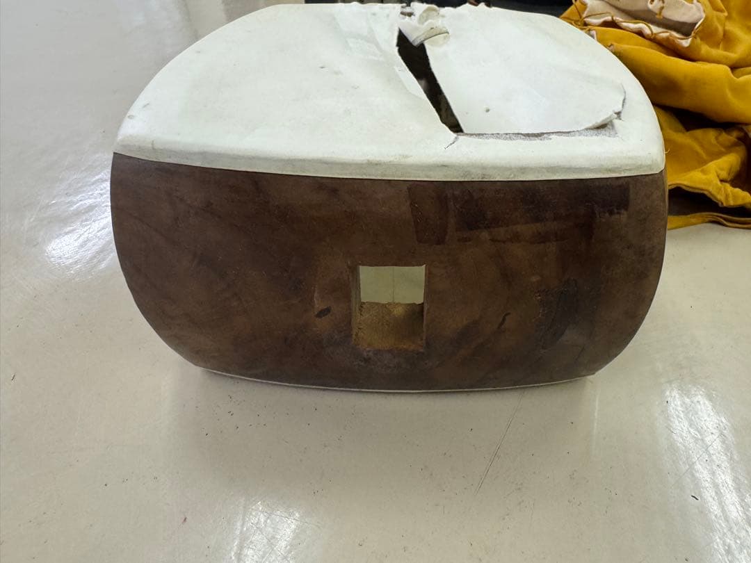 高級三味線　k18 高級糸巻き　皮破れ