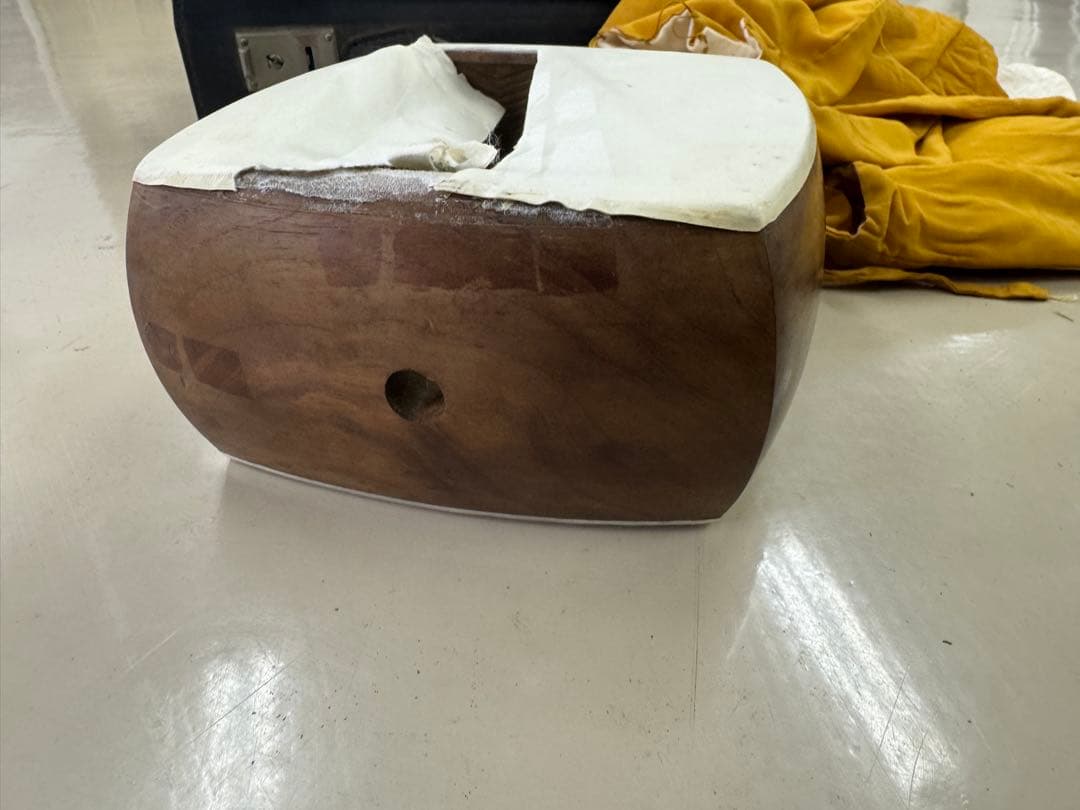 高級三味線　k18 高級糸巻き　皮破れ