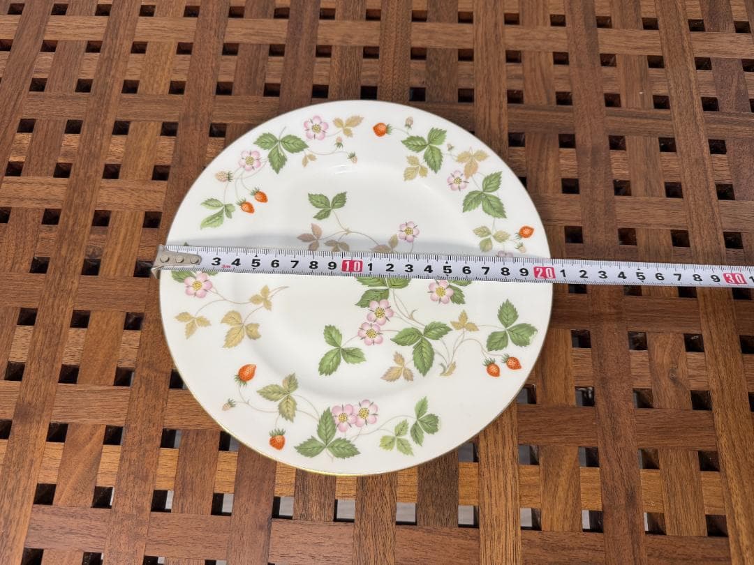  ワイルドストロベリー ディナープレート(中) 黒壺マーク