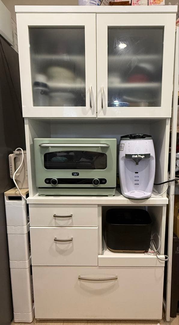 ニトリ　ホワイト食器棚