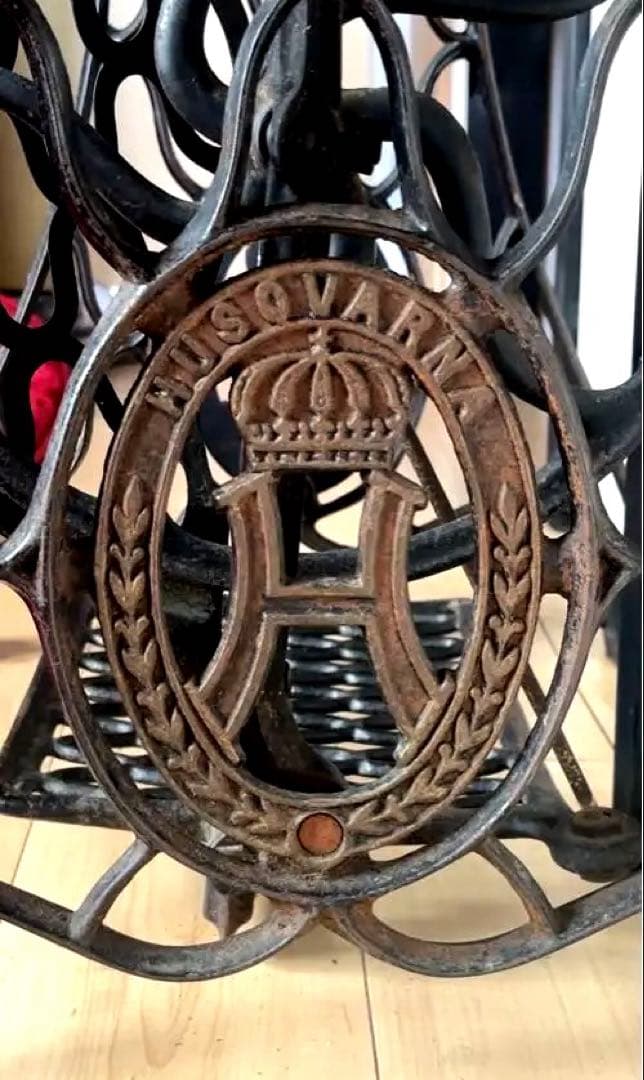 【超希少】アンティークミシン　テーブル　ハスクバーナ製　SINGER シンガー