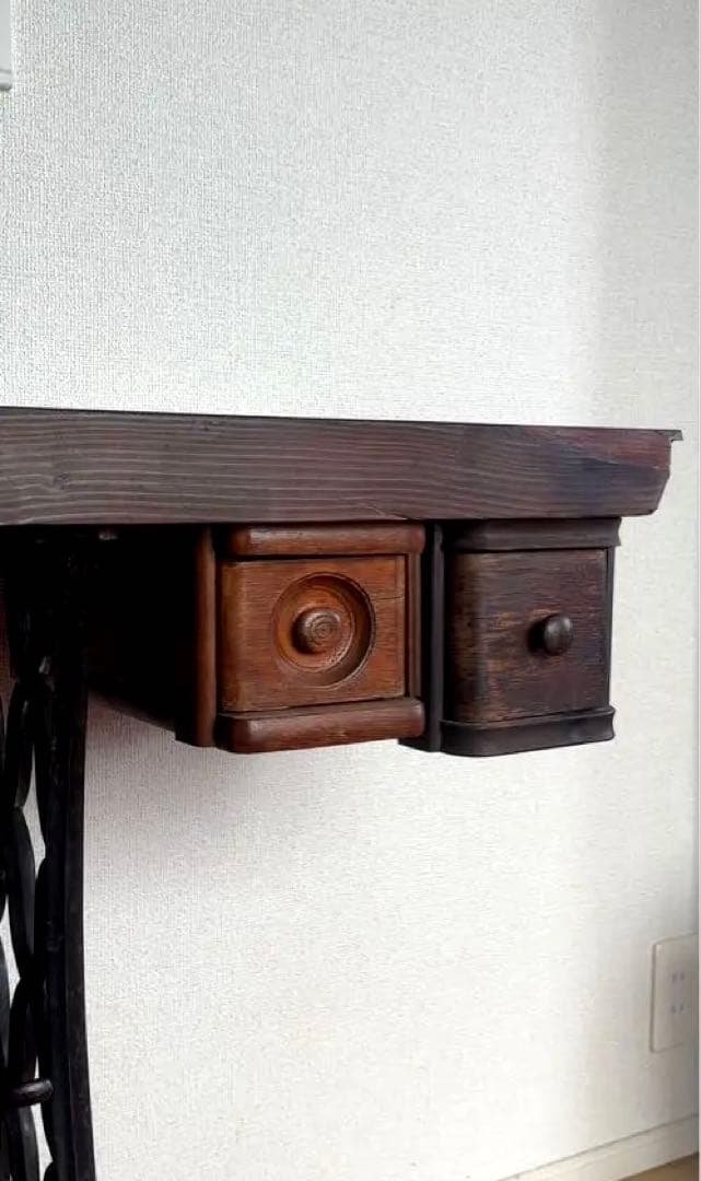 【超希少】アンティークミシン　テーブル　ハスクバーナ製　SINGER シンガー